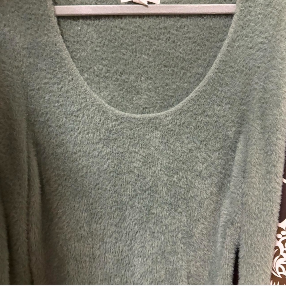 Women's Soft Green Sweater